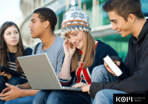 Los Mejores Cursos Online de Introducción al Branding: Diseño de logotipos kom academia digital e learning plataformas aula virtual los mejores cursos ranking tabla comparativa 48 KOM Academia Digital Los Mejores Cursos Online de Branding para ilustradores: Crea el merchandising de tu marca.