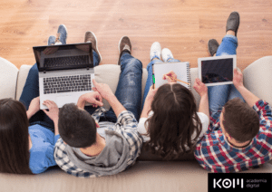 Los Mejores Cursos Online de Proyección de ventas efectivas kom academia digital e learning plataformas aula virtual los mejores cursos ranking tabla comparativa 53 KOM Academia Digital Los Mejores Cursos Online de Negociación y Comunicación Estratégica.