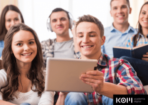 Los Mejores Cursos Online de Ventas directas: Negociación y relación con clientes kom academia digital e learning plataformas aula virtual los mejores cursos ranking tabla comparativa 59 KOM Academia Digital Los Mejores Cursos Online de Customer Experience: Diseña la experiencia de tu cliente.