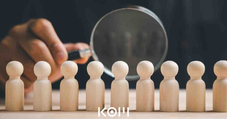 Tabla comparativa de bots agentes legítimos scrapers y configuración de bloqueo en Cloudflare