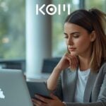 Profesional evaluando y comparando herramientas de programación con inteligencia artificial