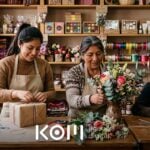 Mujeres envuelven regalos y arman flores en un taller para atender las ventas online del Día de la Madre en Perú (día de la madre ventas online)