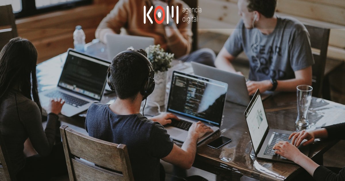 15 ejemplos de landing pages que convierten (con análisis técnico) - KOM Agencia Digital