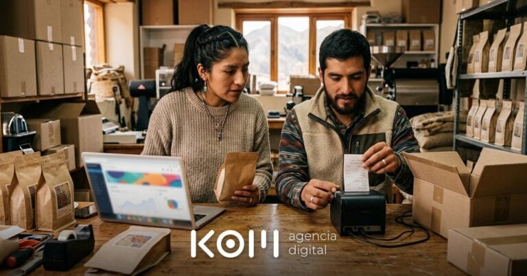 Pareja de emprendedores empaca pedidos de café mientras revisa en la laptop la facturación electrónica WooCommerce de su tienda