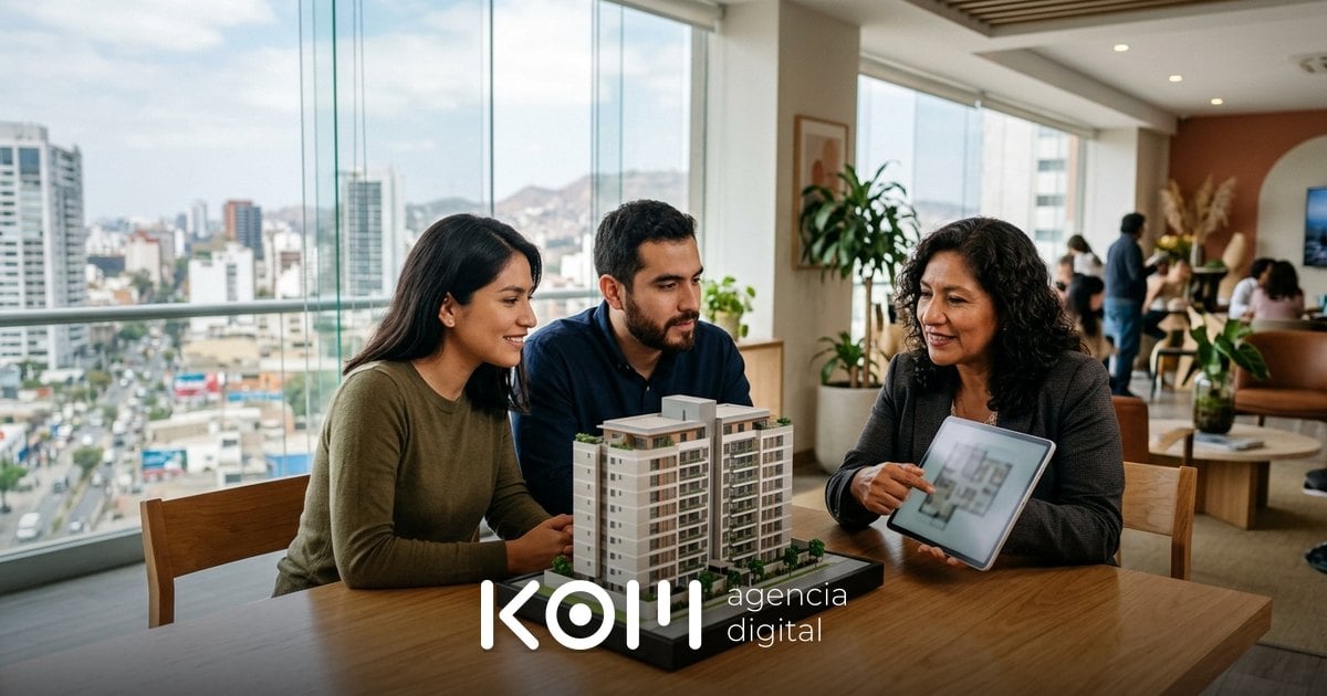 Pareja joven revisa con una asesora el plano de un departamento en la sala de ventas, lead captado con Google Ads para inmobiliarias (google ads inmobiliarias)