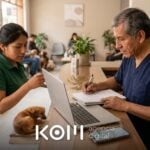 Recepcionista y veterinario usan herramientas para encontrar preguntas de sus clientes y anotan las dudas más repetidas