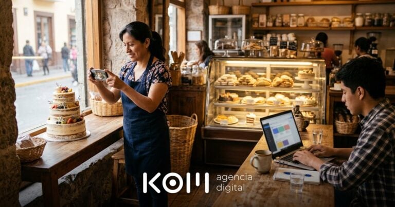 Dueña de una pastelería fotografía una torta mientras su hijo planifica posts en la laptop, ejemplo de IA para marketing de pymes (ia para marketing pymes)