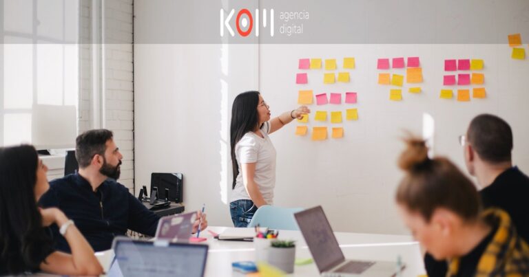 ¿Cómo medir la visibilidad de tu marca en IA: los KPIs de GEO que importan? - KOM Agencia Digital