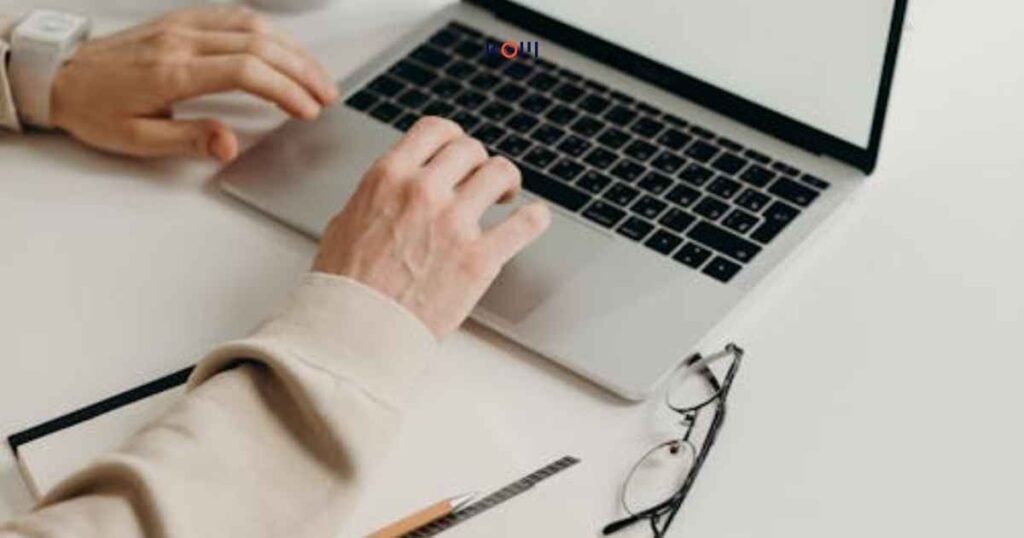 landing page vs pagina web diferencias y cuando usar cada un | KOM Agencia Digital PAGINAS WEB EN LIMA Landing page vs página web: diferencias y cuándo usar cada una