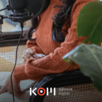 Pequeño comerciante peruano de bodega utilizando Libro de Reclamaciones virtual económico desde S/125