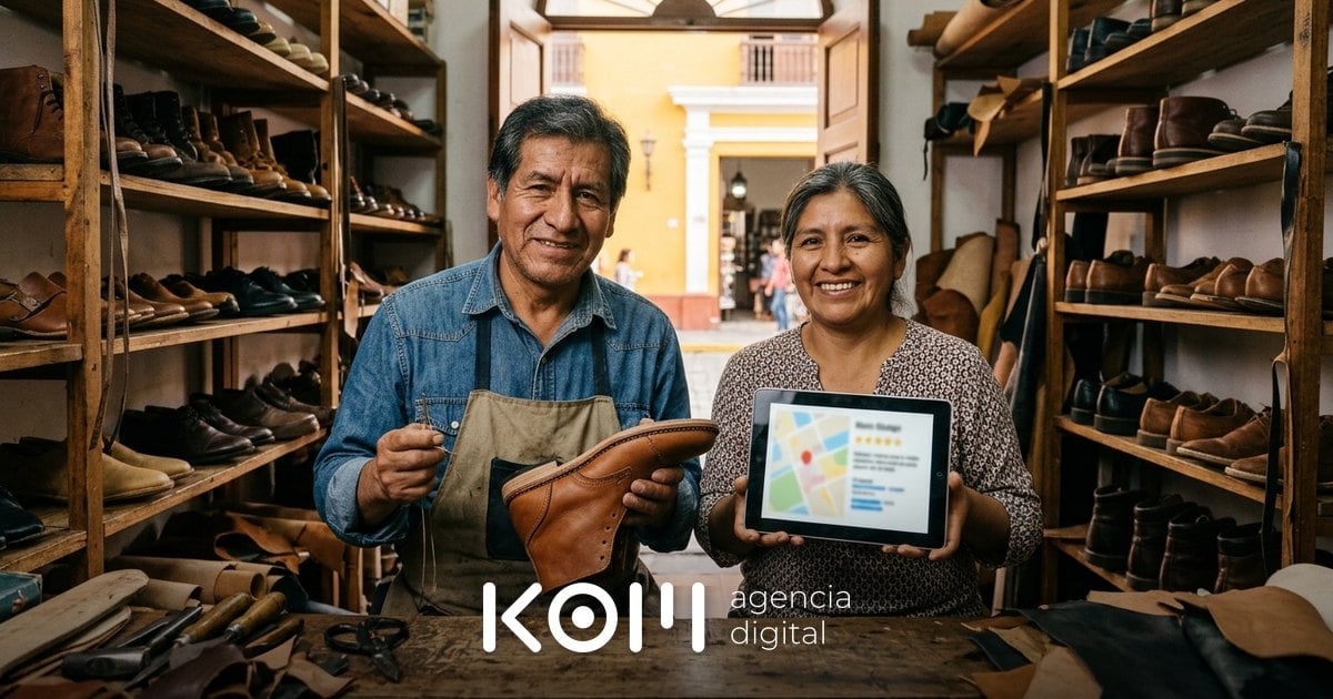 Pareja dueña de un taller de calzado revisa reseñas de su ficha de Google en una tablet como parte de su marketing digital en Trujillo (marketing digital trujillo)