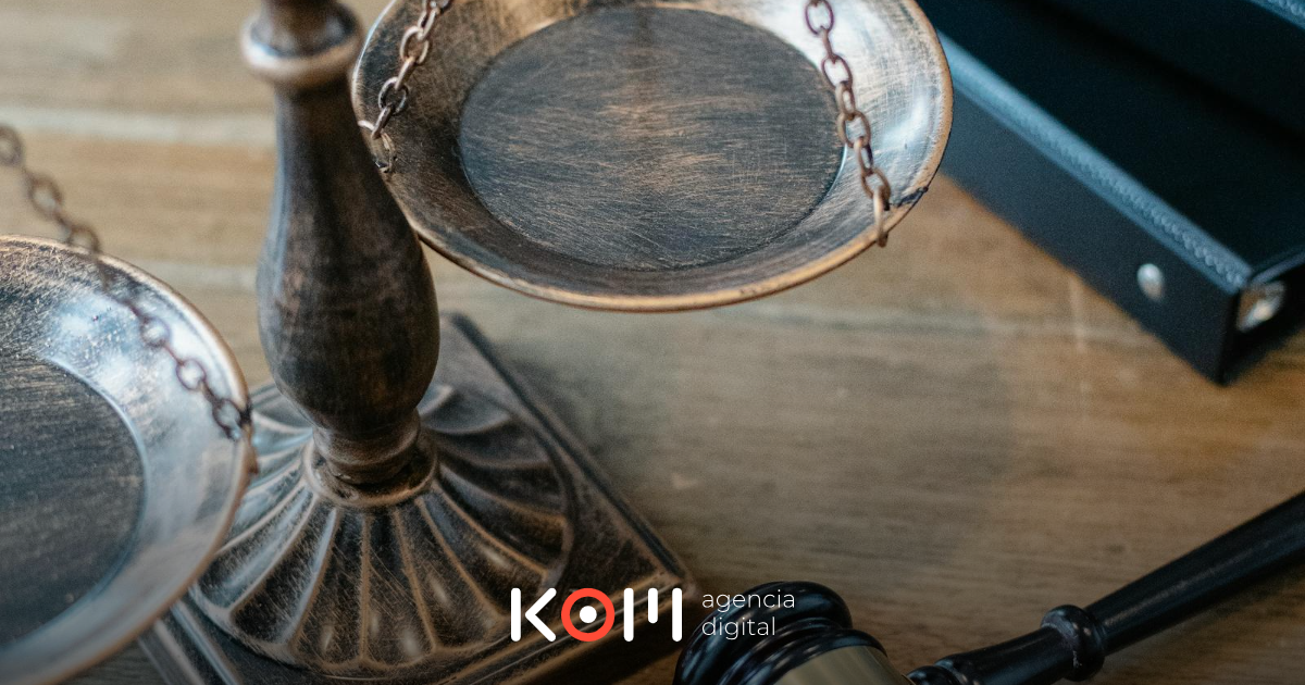 Comisión de INDECOPI resolviendo un procedimiento sumarísimo sobre reclamos de consumidor en Perú