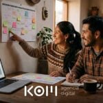 Pareja de emprendedores revisa en la laptop las tendencias de búsqueda en Perú para armar su calendario de contenidos del año (tendencias de búsqueda perú)