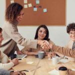 Testimonios y prueba social en tu landing page: cómo usarlos bien